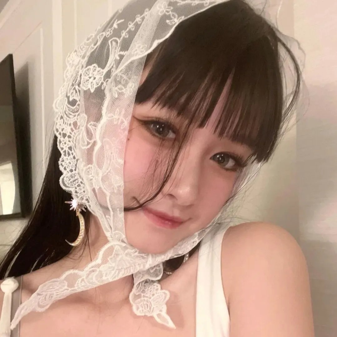 坡道上的红屋顶